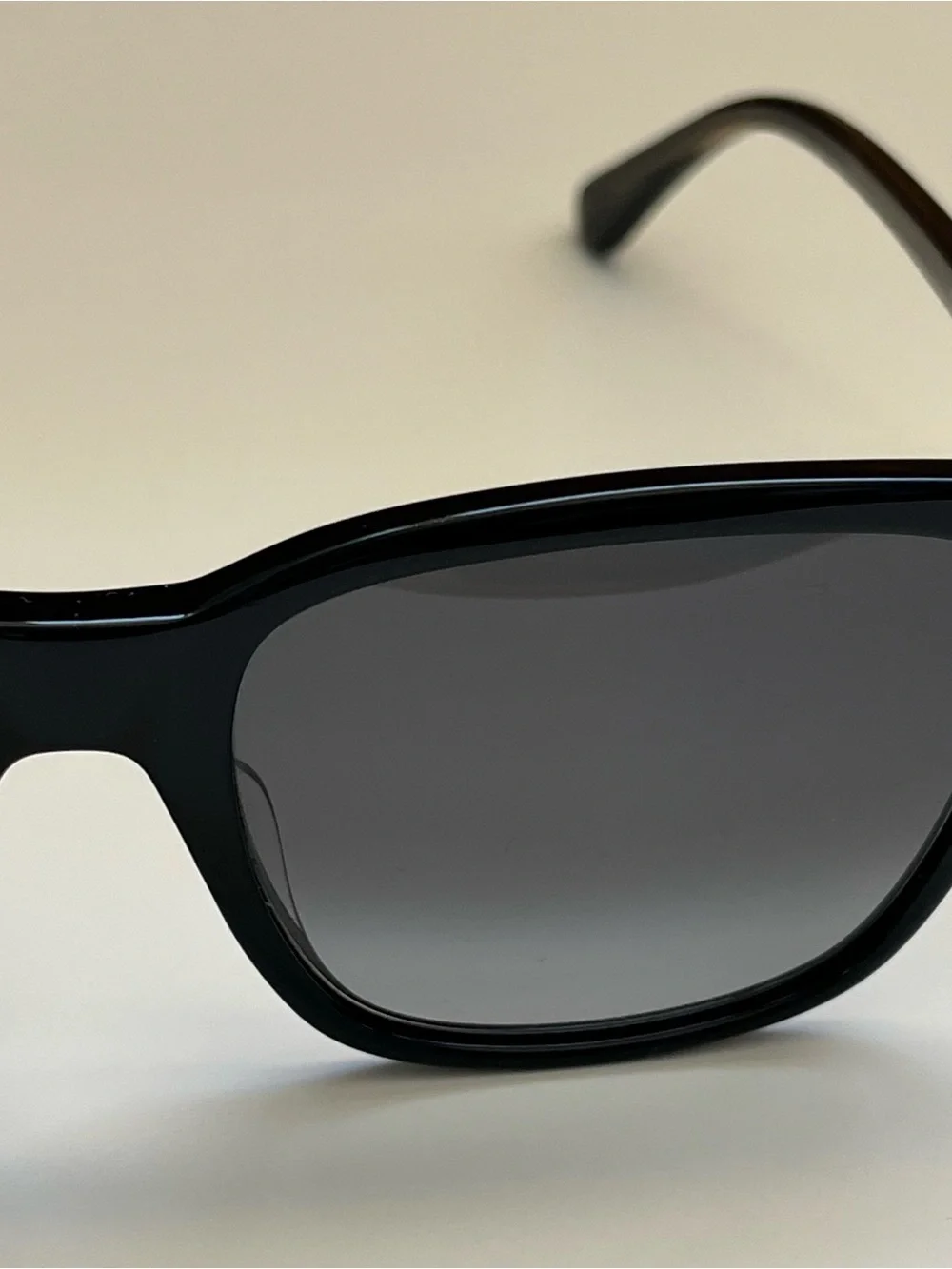 Kate Spade PAVIA/G/S 80790 sleek Black Frame gray Lenses Sunglasses 55-19-140